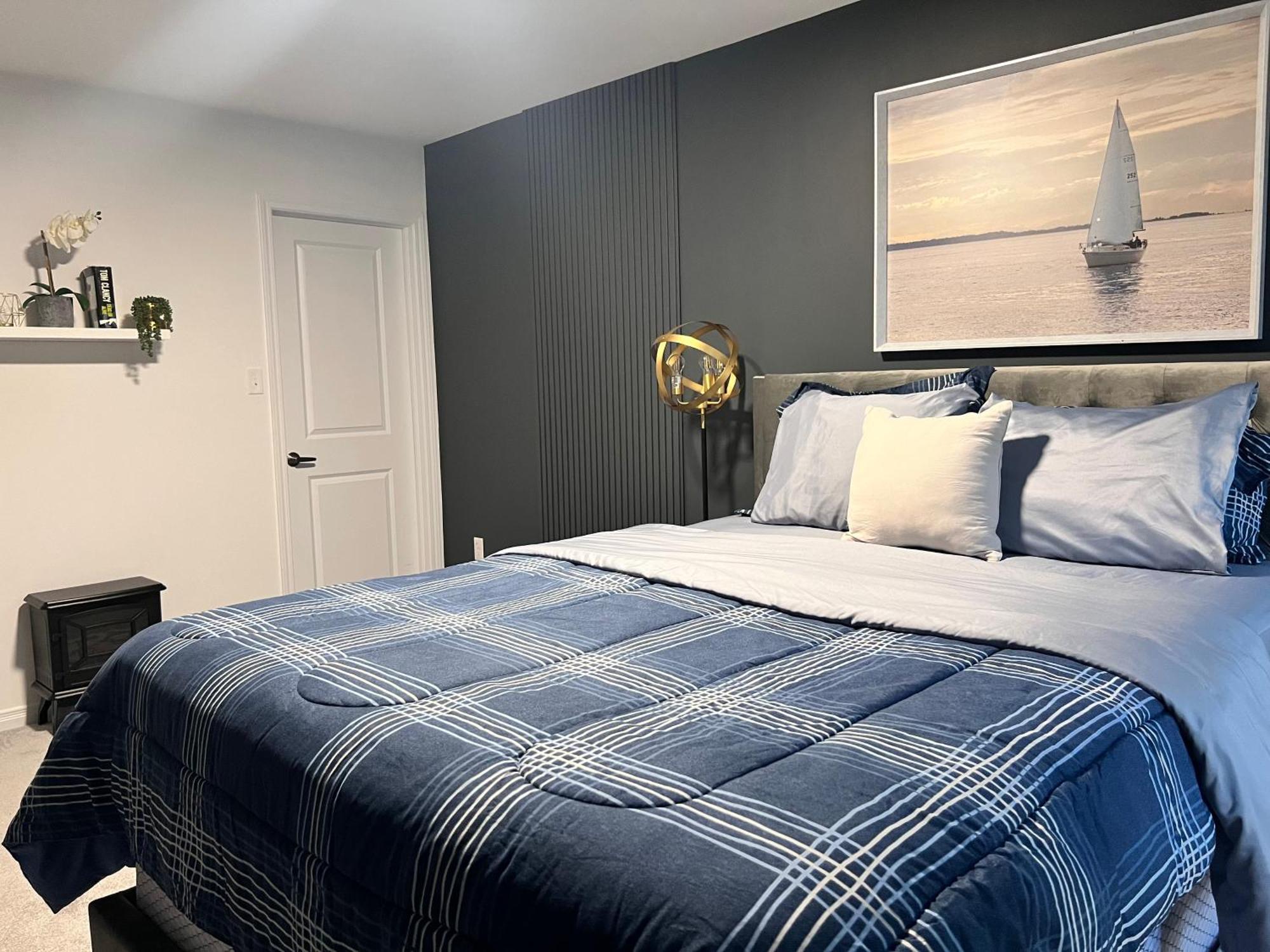 Spacious 4-Bedroom Home, Comfortably Sleeps 10 Barrie Exterior photo